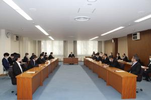 議会運営委員会の写真