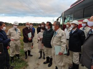 営農体制の整備について調査する避難地域復興・創生等対策特別委員会の写真