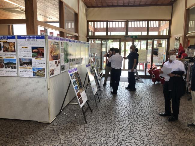 柳津町パネル展の様子