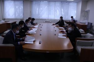 総括審査会理事会の写真