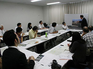 津波避難物語の打合せの様子