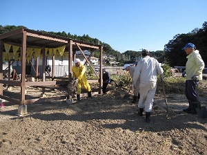 『心の駅』メンテナンスの様子