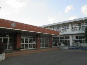 三神小学校