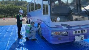 車両の指定箇所検査（鹿島農村環境改善センター・駐車場）