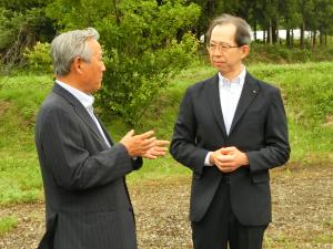 町長と内堀知事