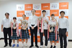 ふたば未来学園中学校全国中学校体育大会バドミントン出場報告写真